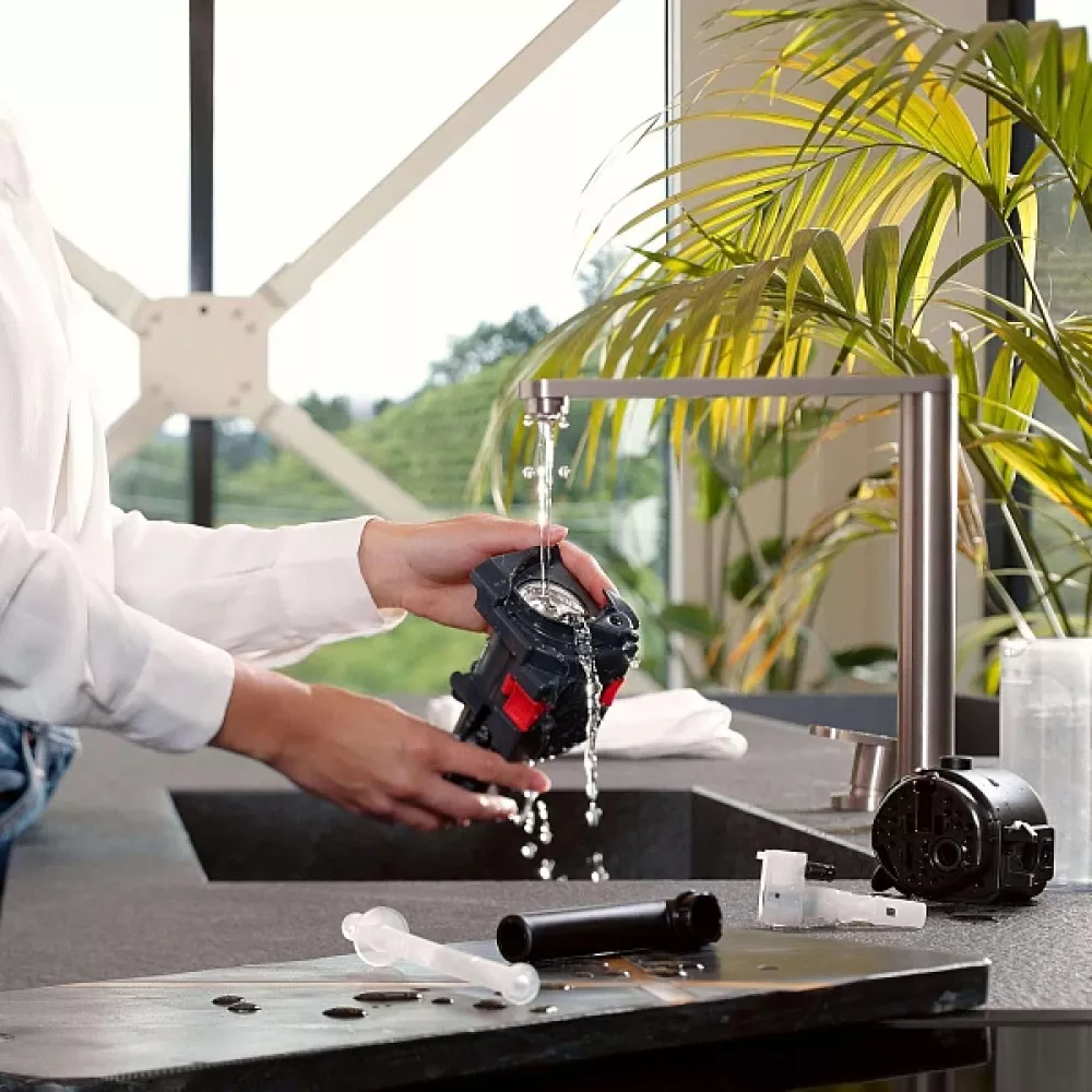 Кофемашина DeLonghi ECAM220.60.B