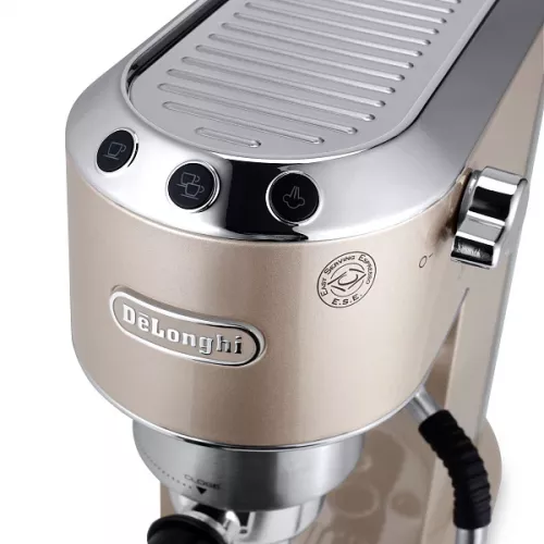 Рожковая кофеварка DeLonghi EC885.BG
