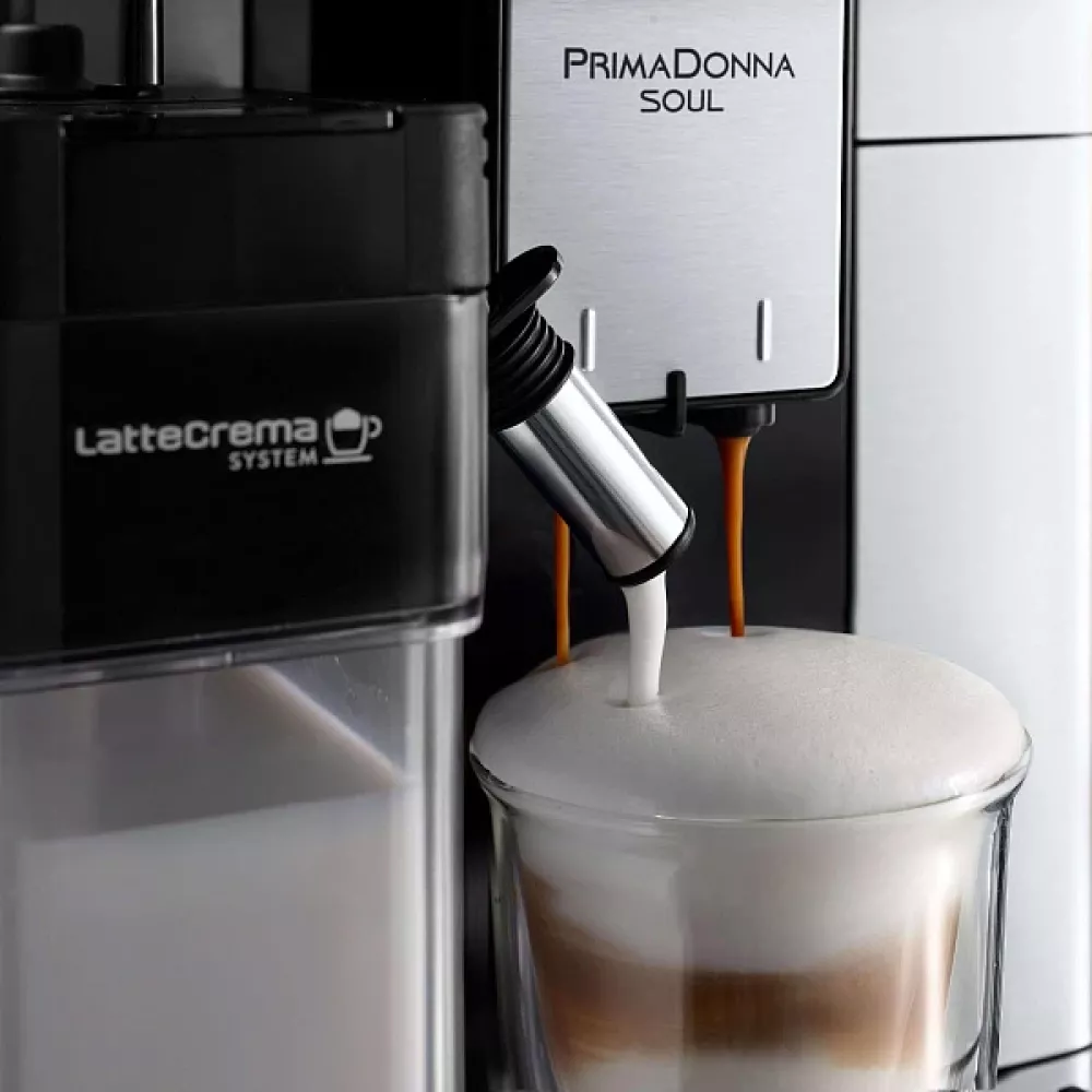 Кофемашина DeLonghi ECAM610.55.SB