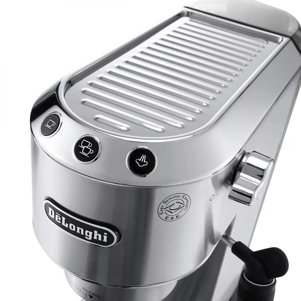 Рожковая кофеварка DeLonghi EC685.M