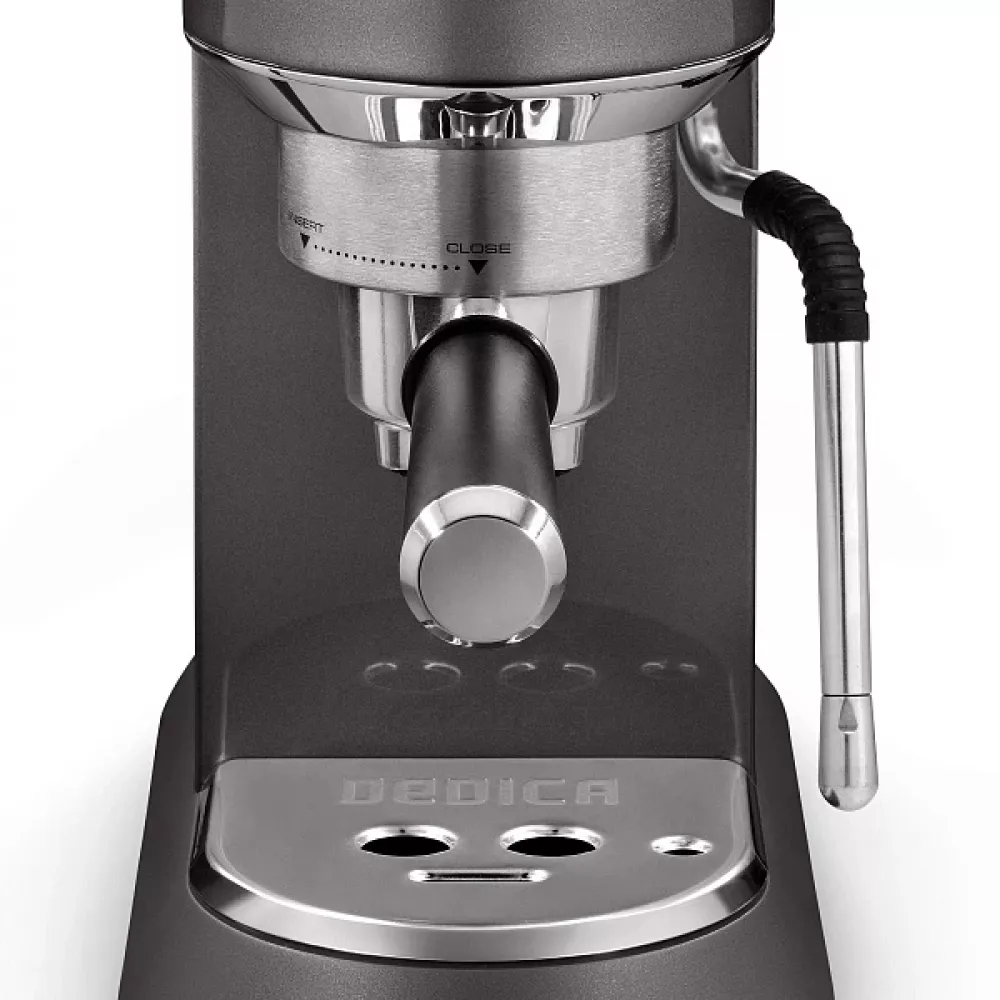 Рожковая кофеварка DeLonghi EC885.GY